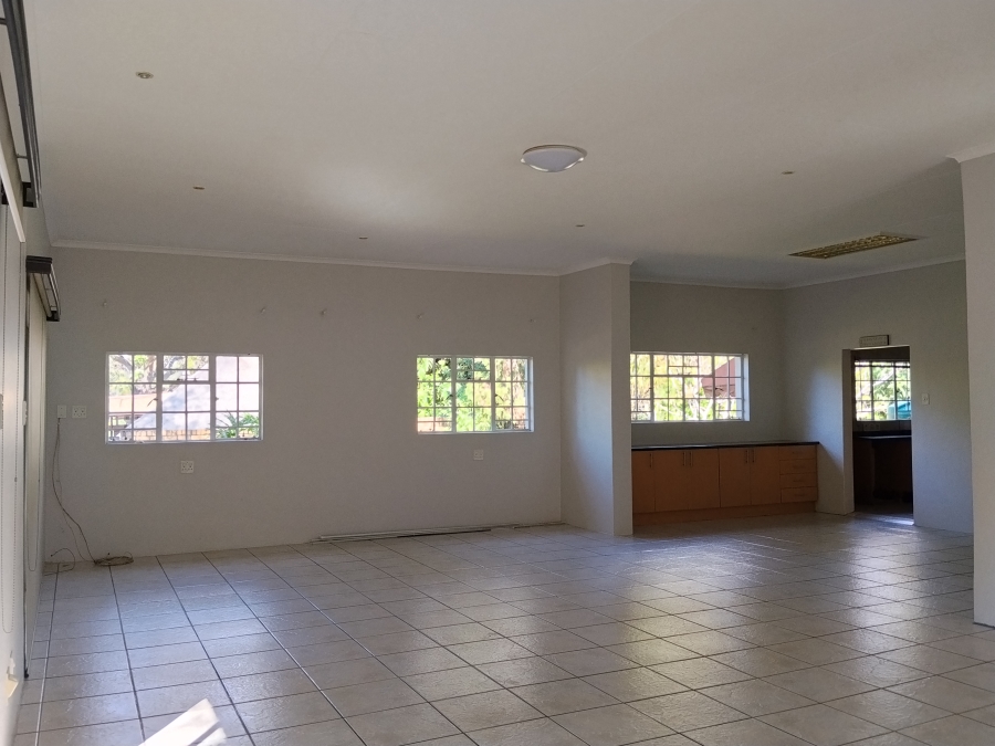 To Let 3 Bedroom Property for Rent in Geelhoutpark North West